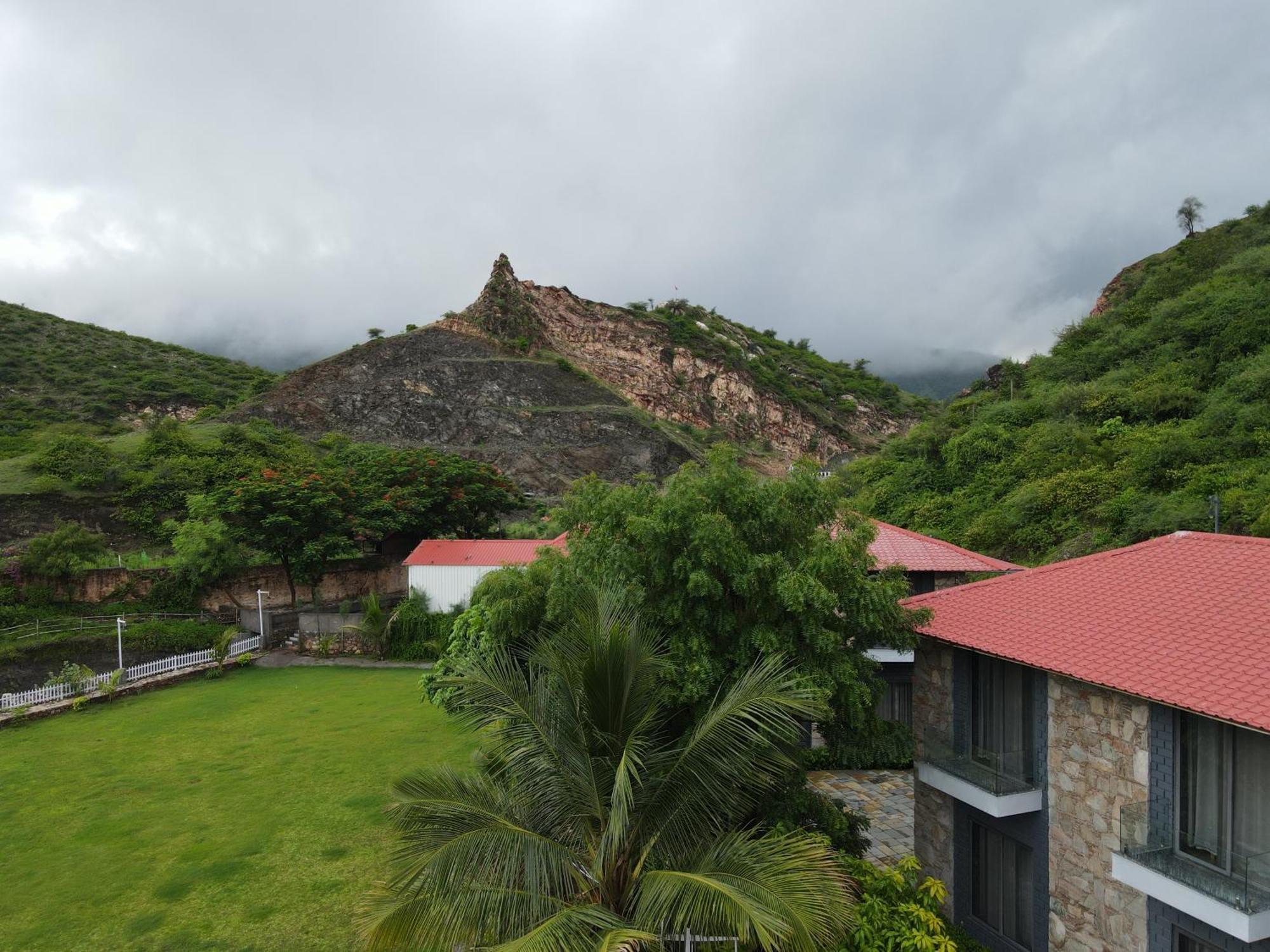 The Divine Hills Resort Nāi Extérieur photo